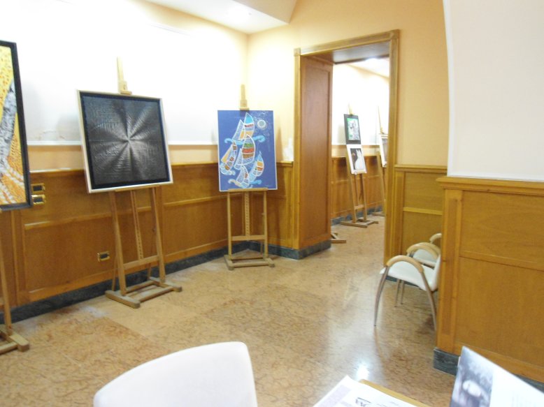 Avellino 2012 sala mostra.jpg (64768 byte)